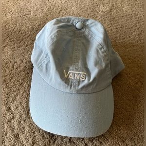 NEVER BEEN WORN VANS HAT
